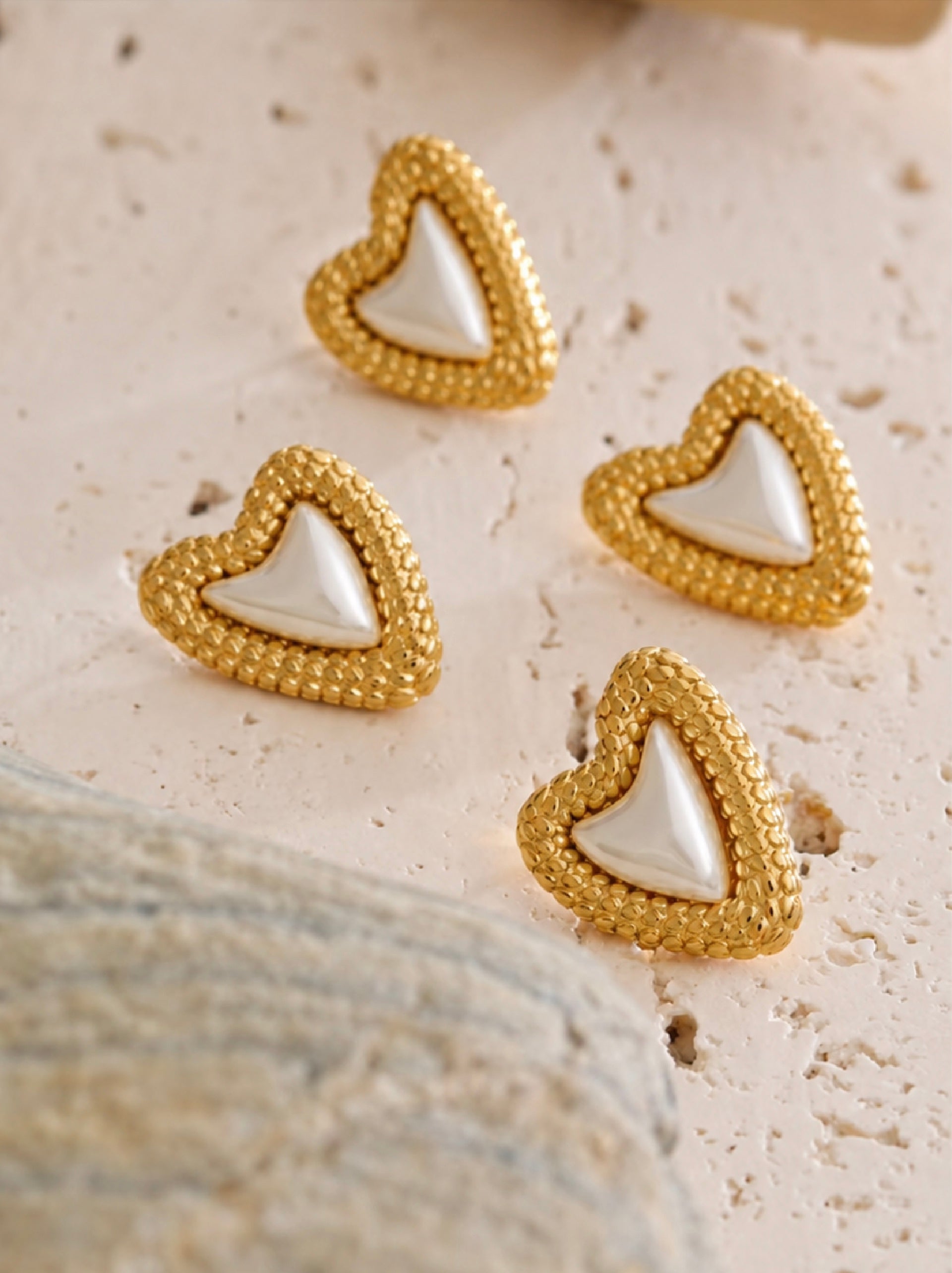 Baela Pearl Earrings