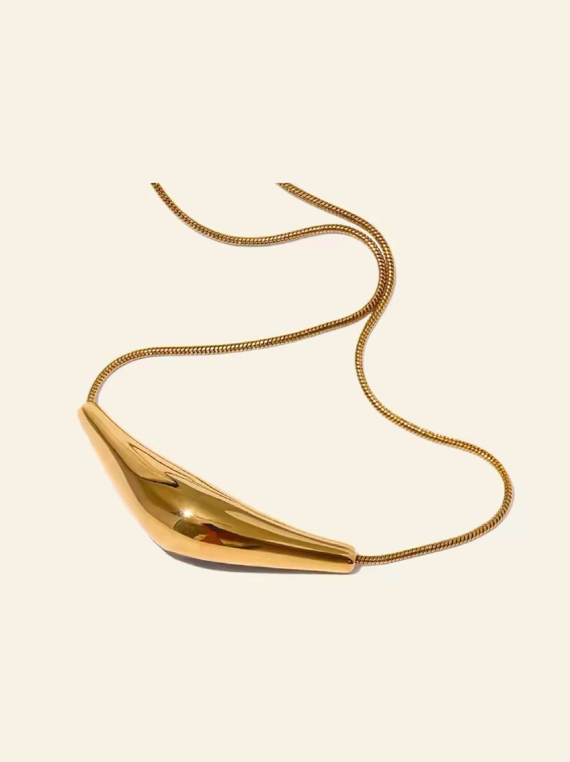 Clara Necklace