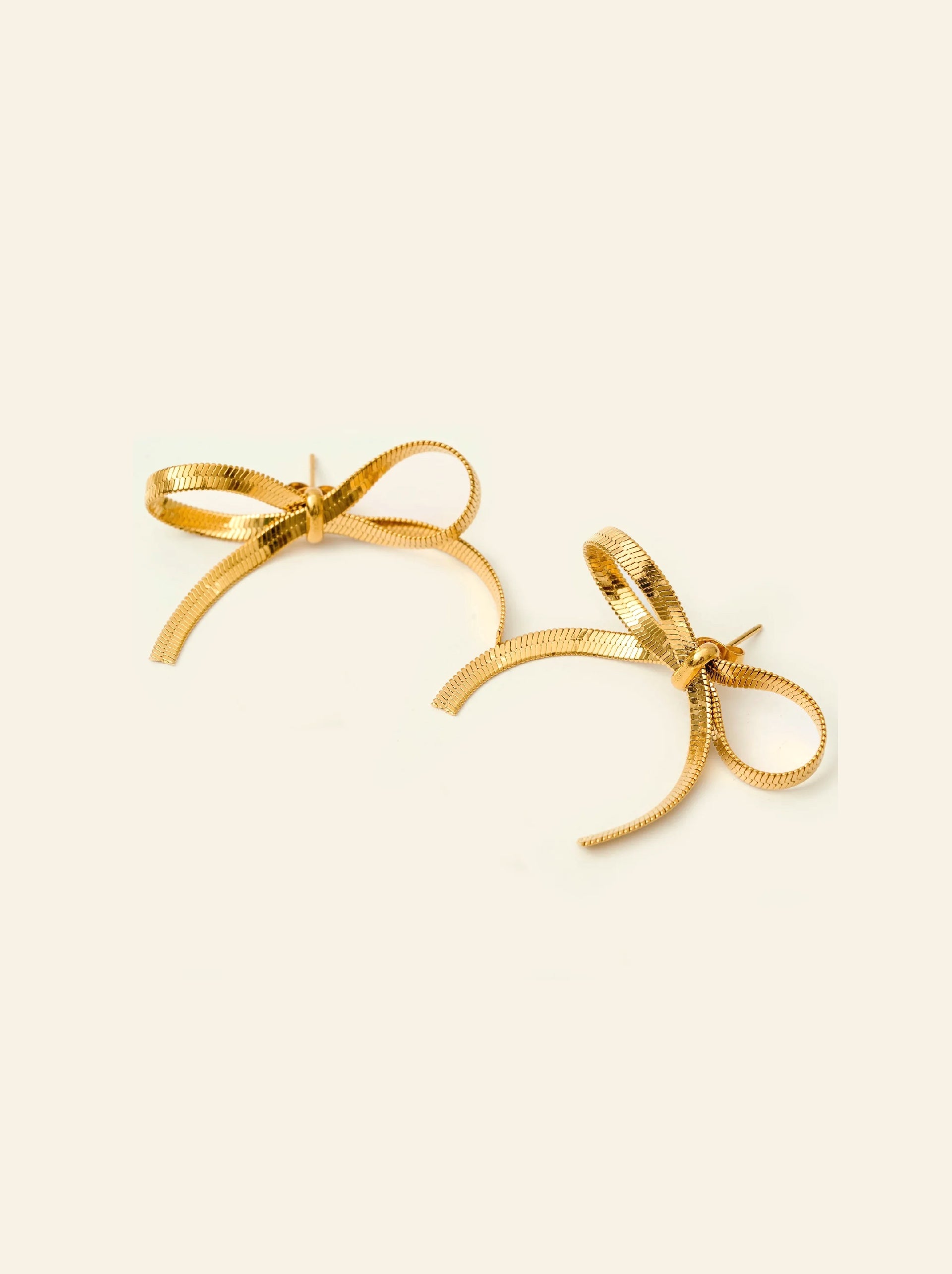 Micky bow Earring
