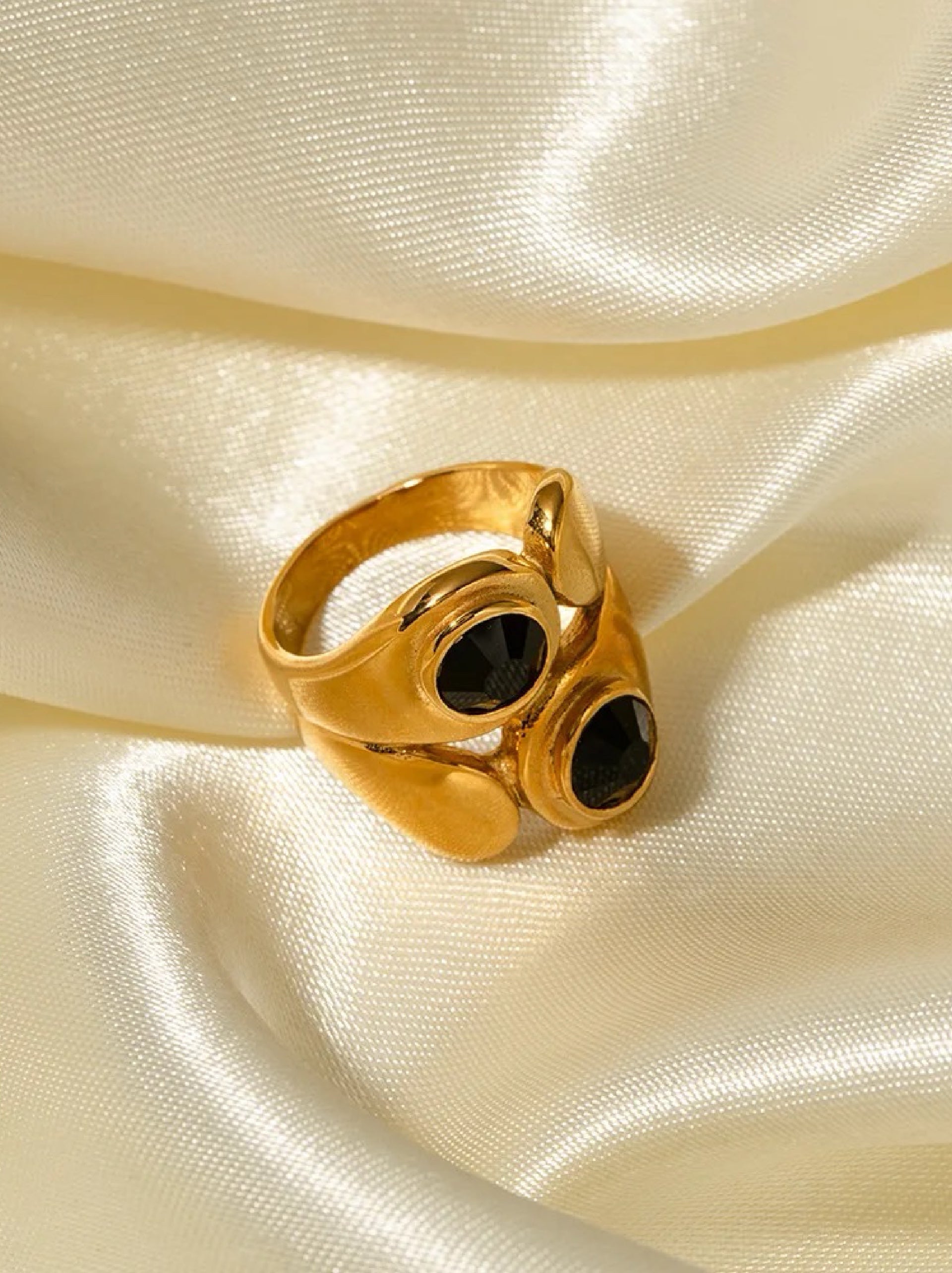 Noira Ring