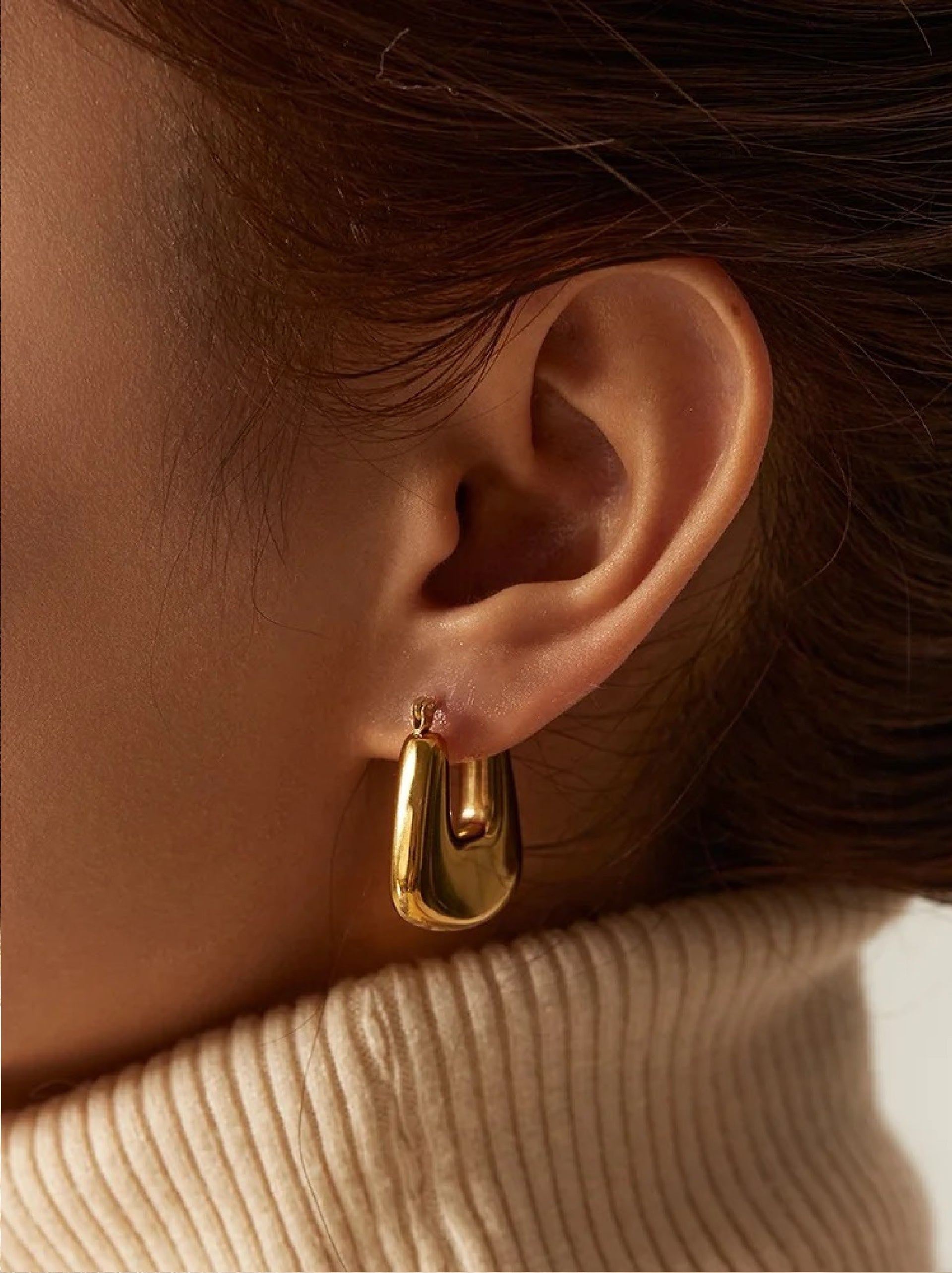 Ophelia Hoops