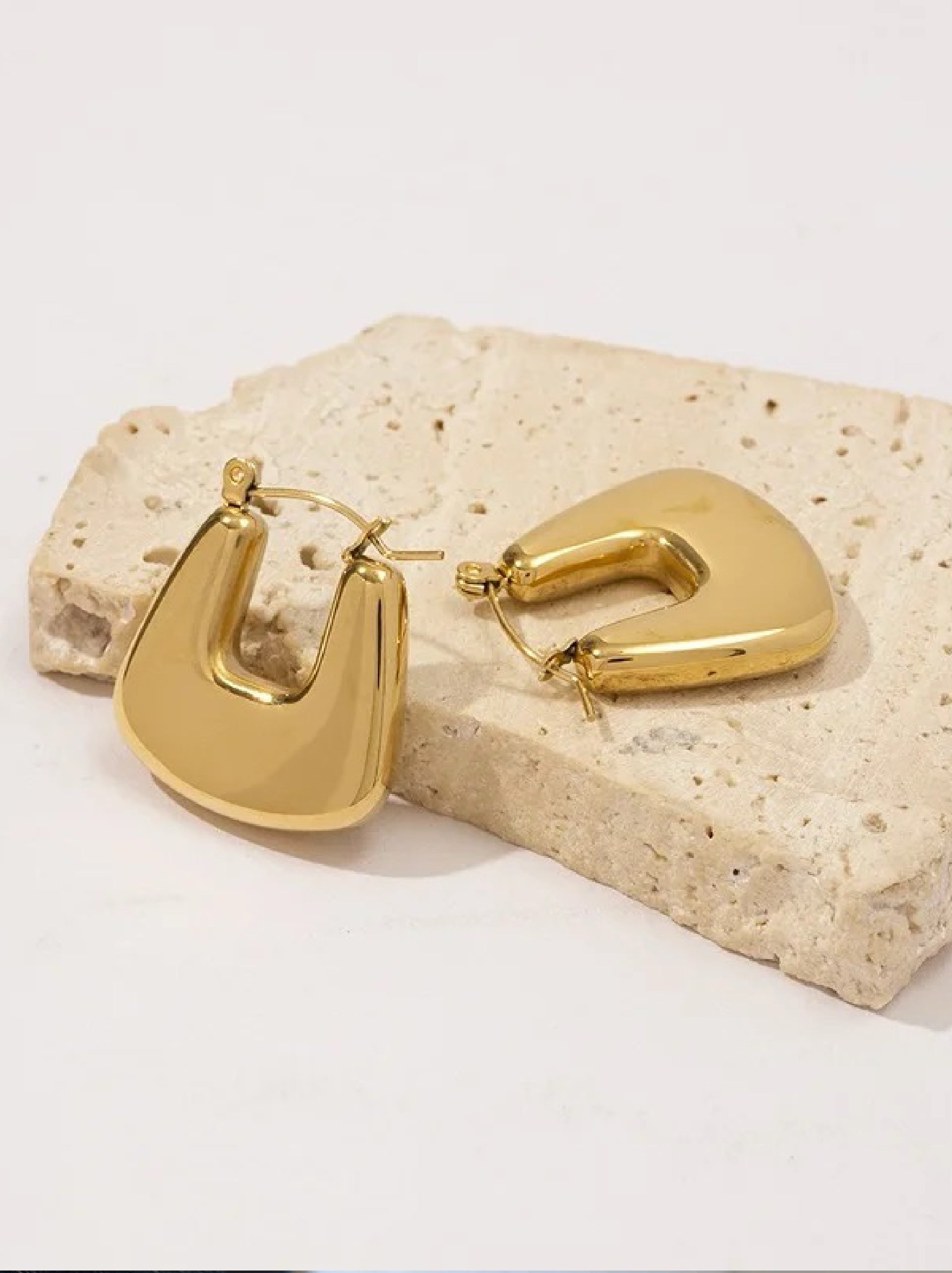 Ophelia Hoops