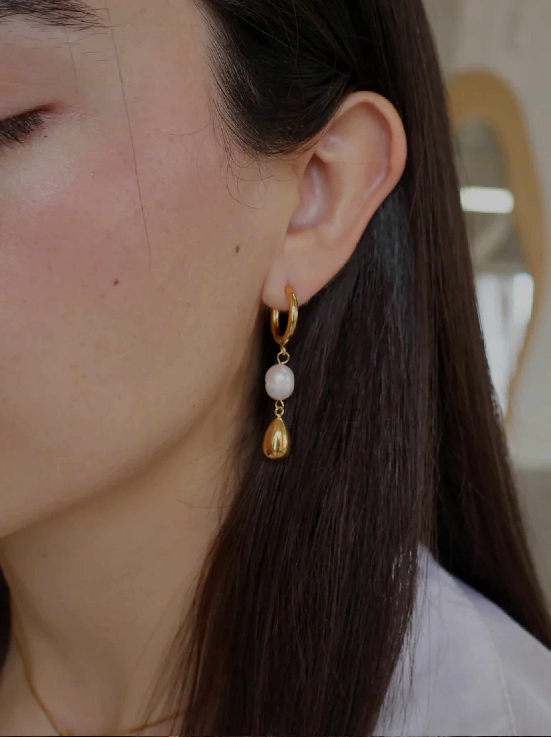 Pearla gold hoops