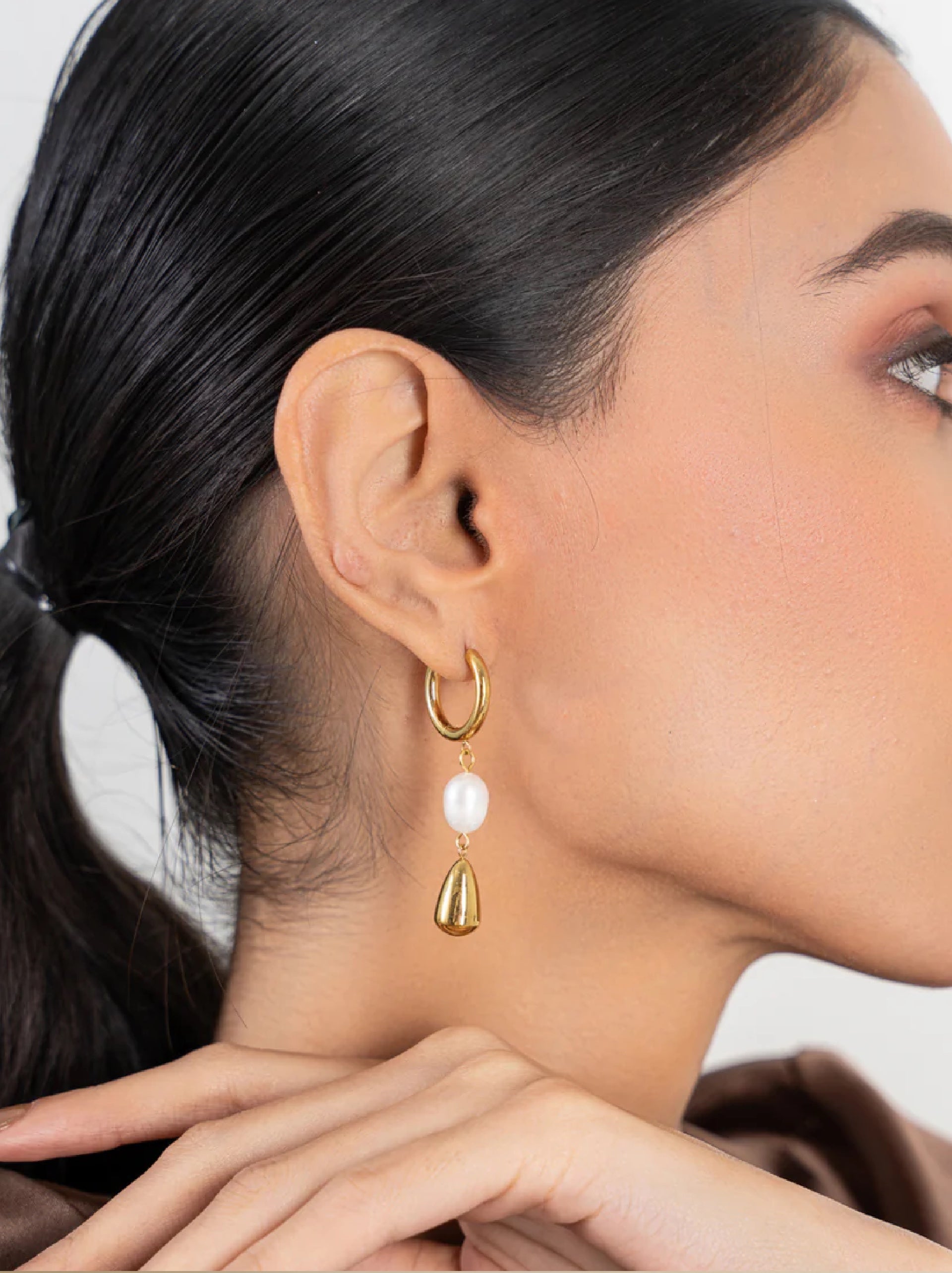 Pearla gold hoops