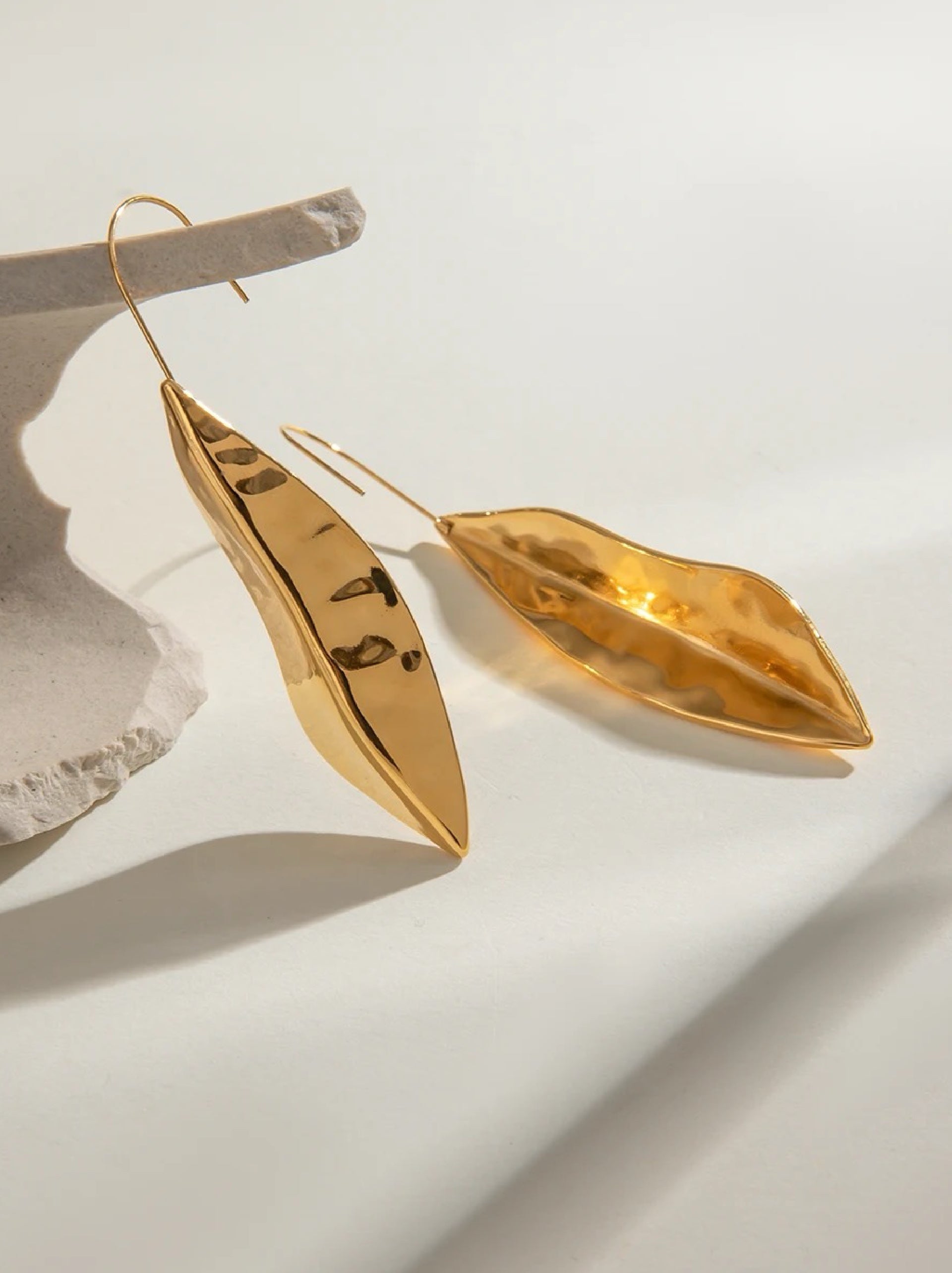 Vintage Leaf Earring