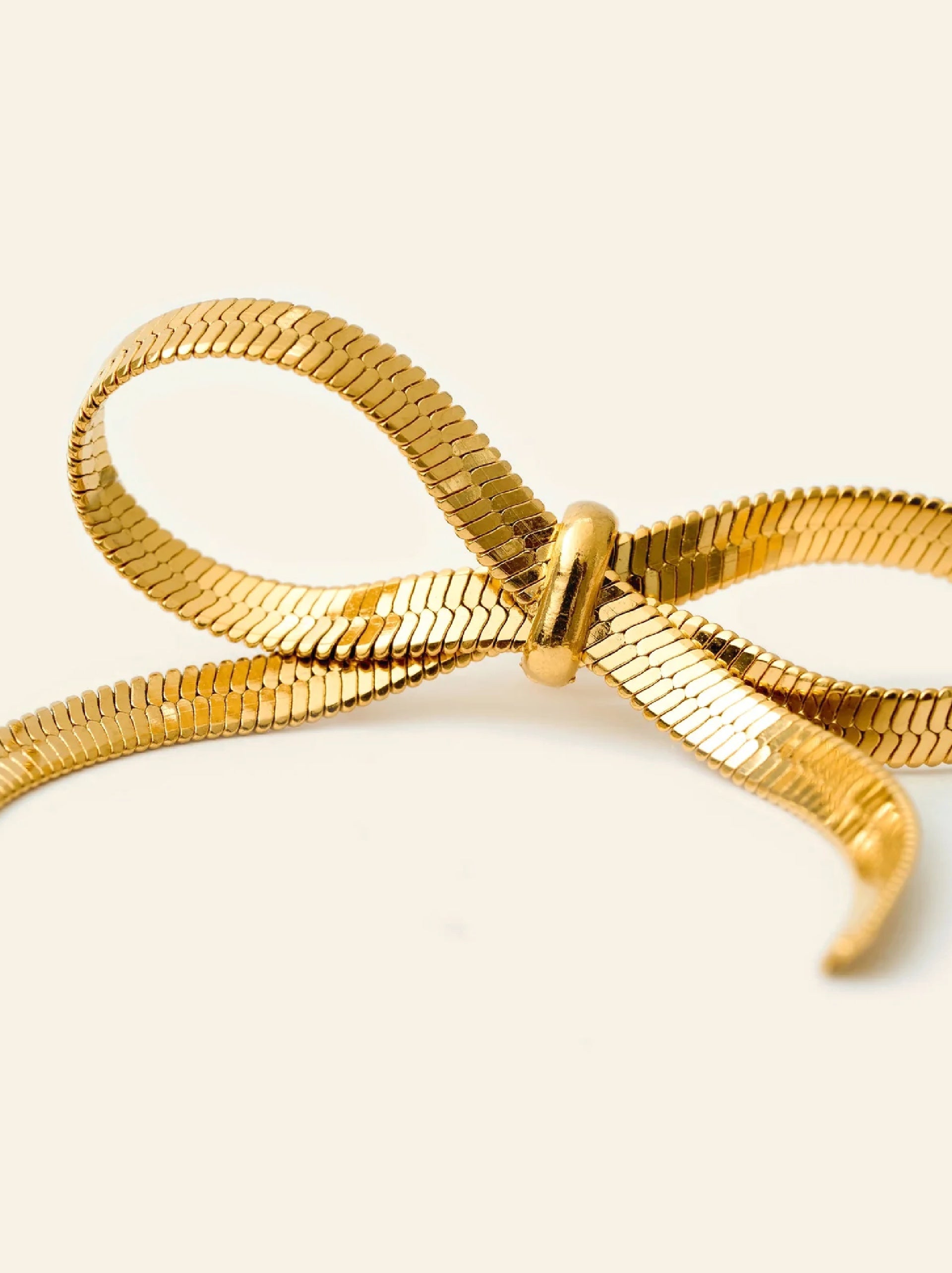 Micky bow Earring