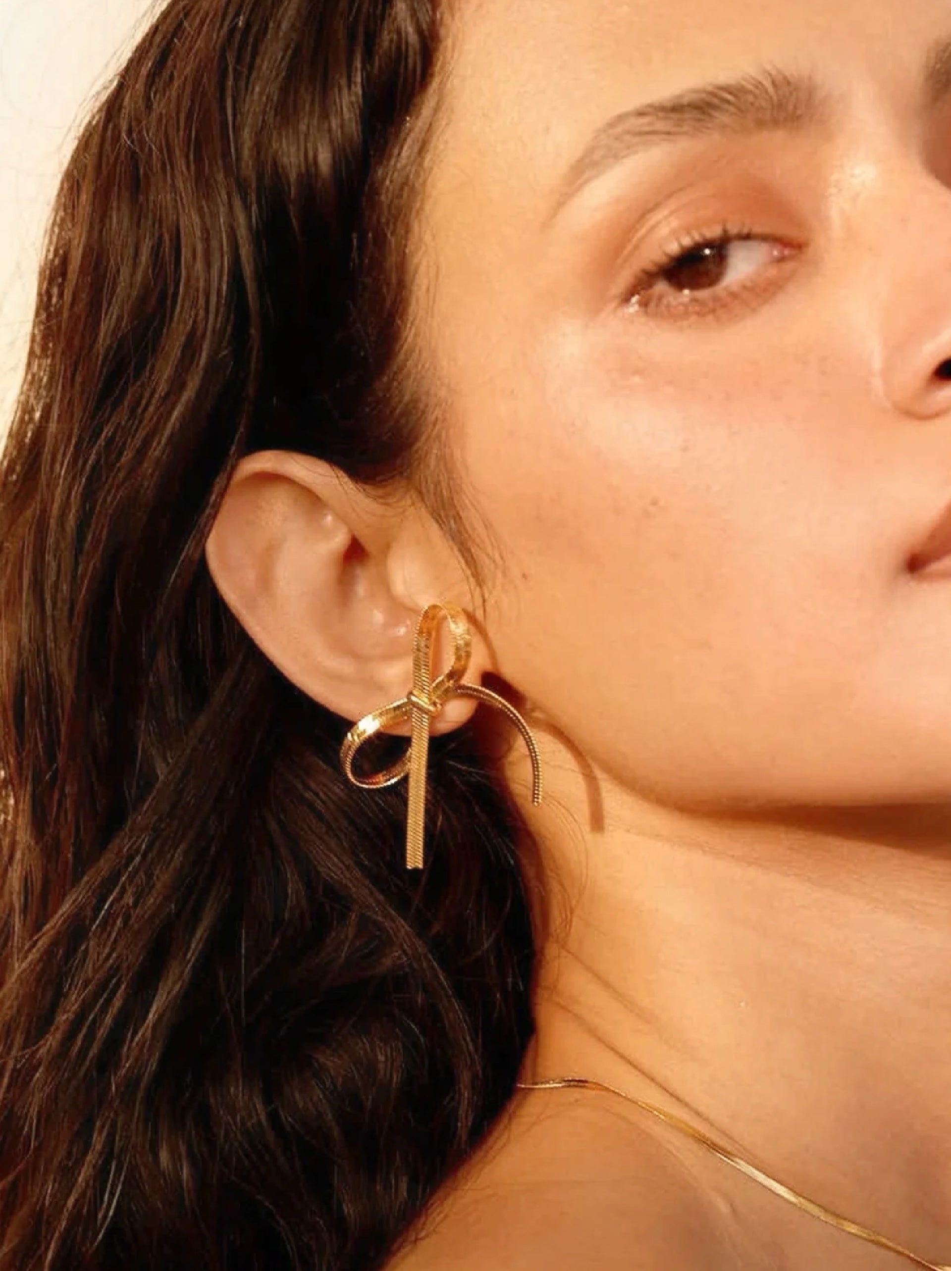 Micky bow Earring