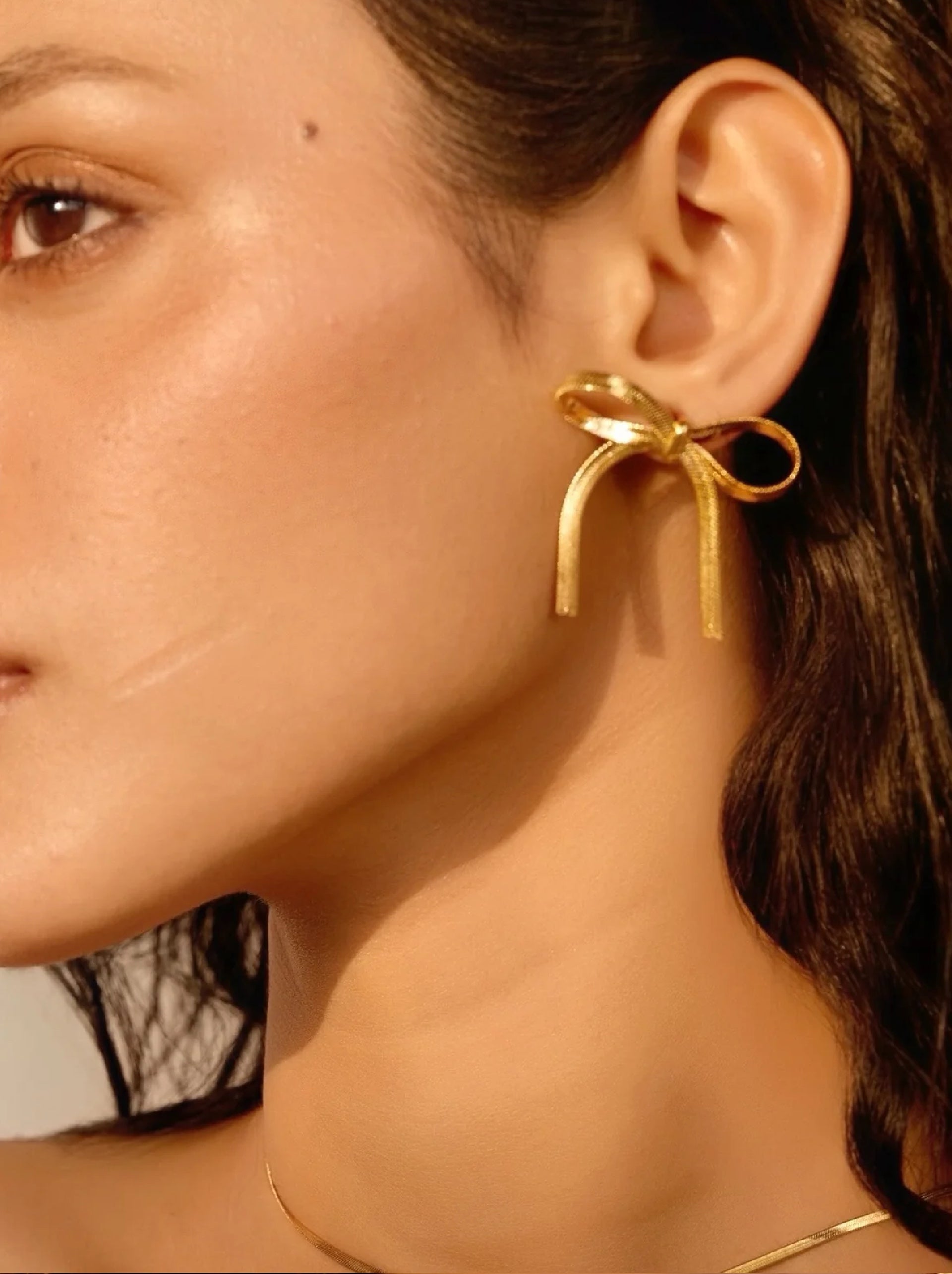 Micky bow Earring