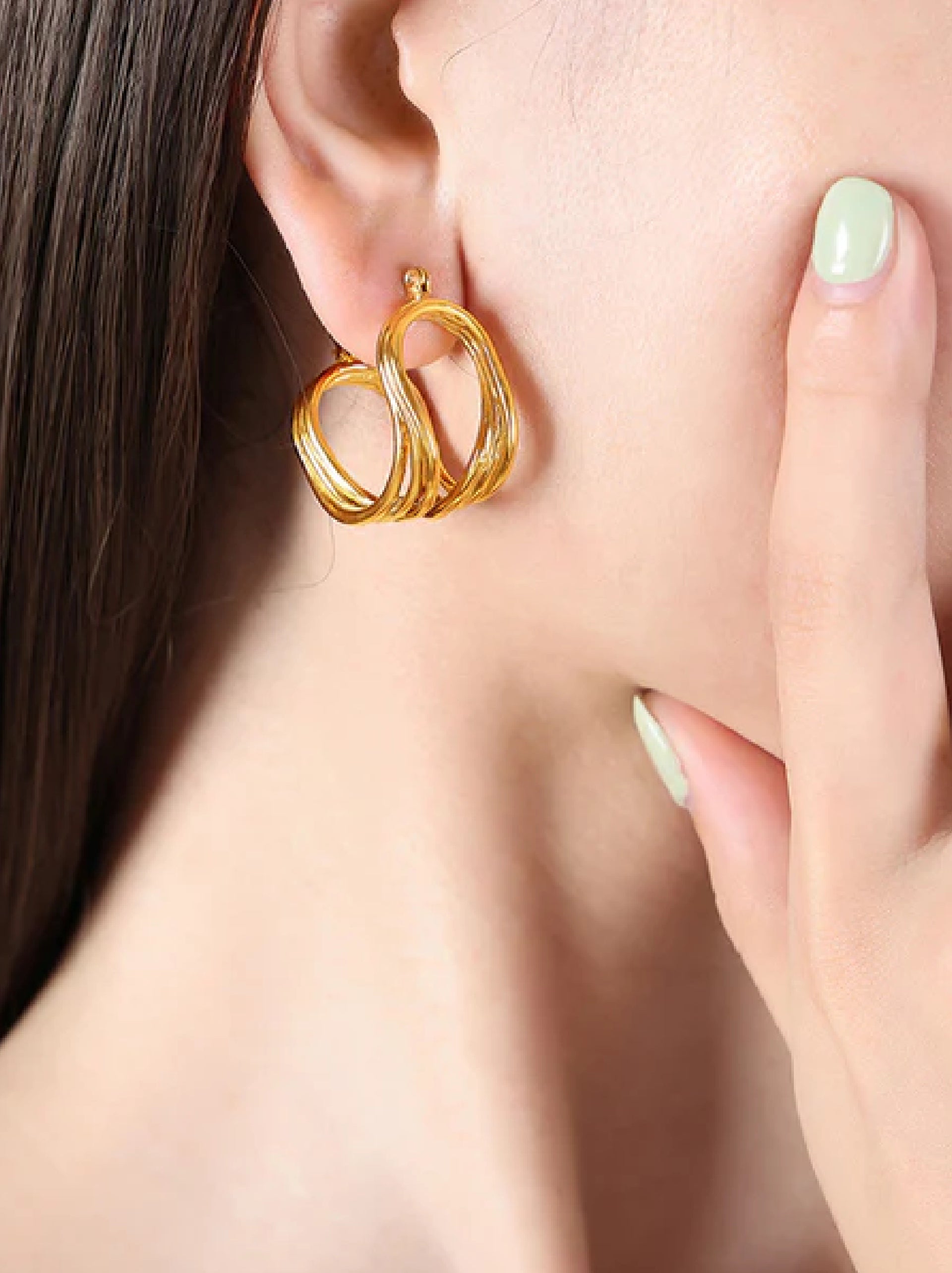 Tote Twist Hoops