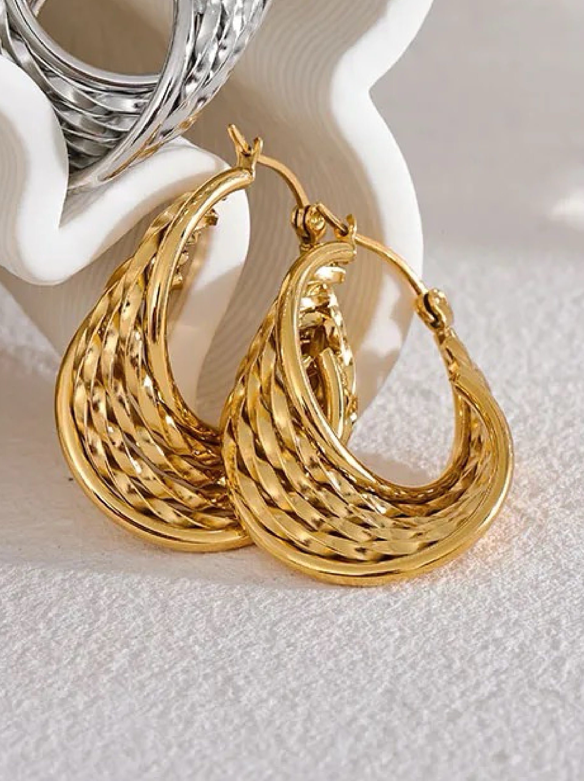 Basket Wave Hoops