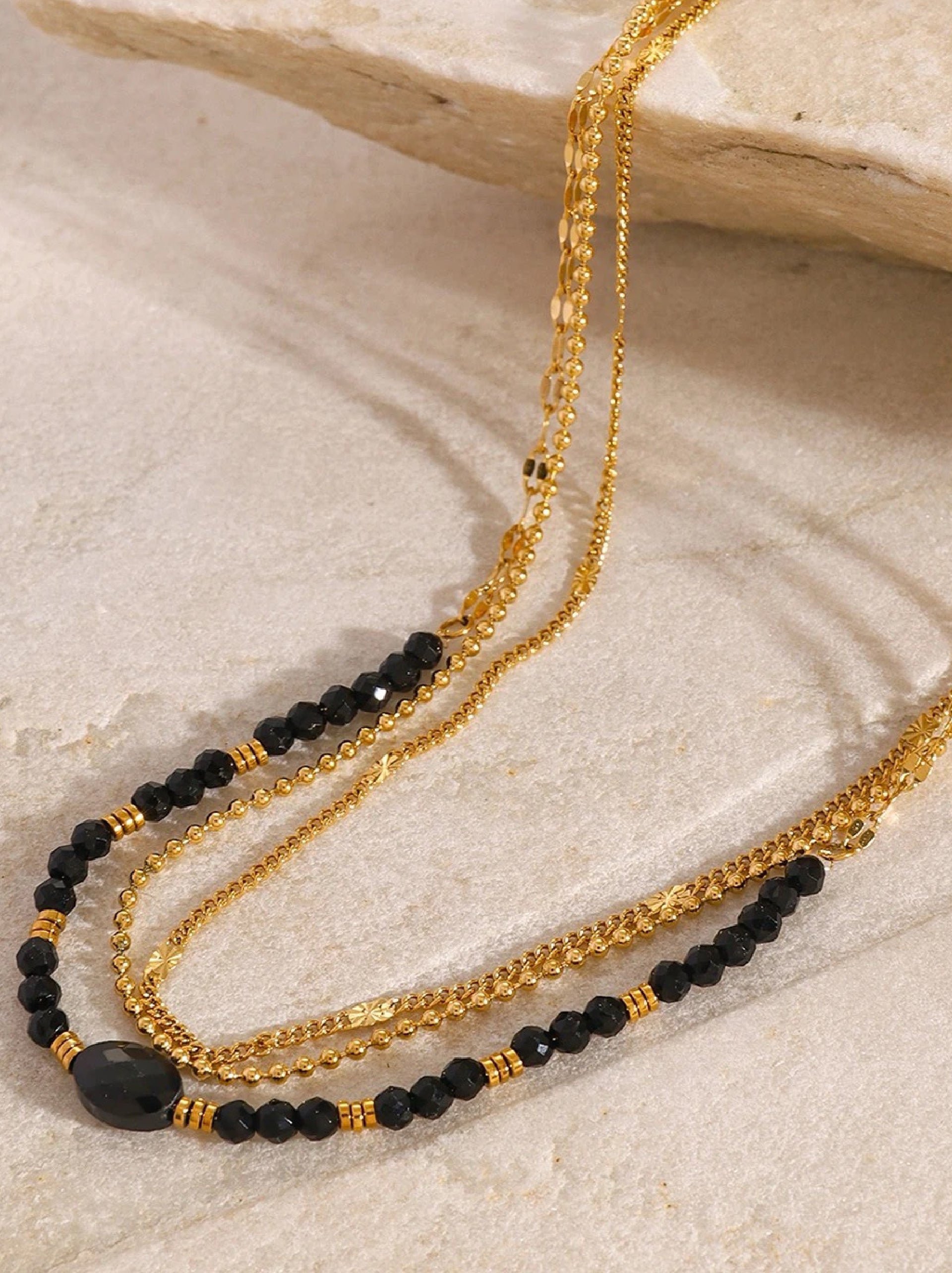 Onyxia Necklace