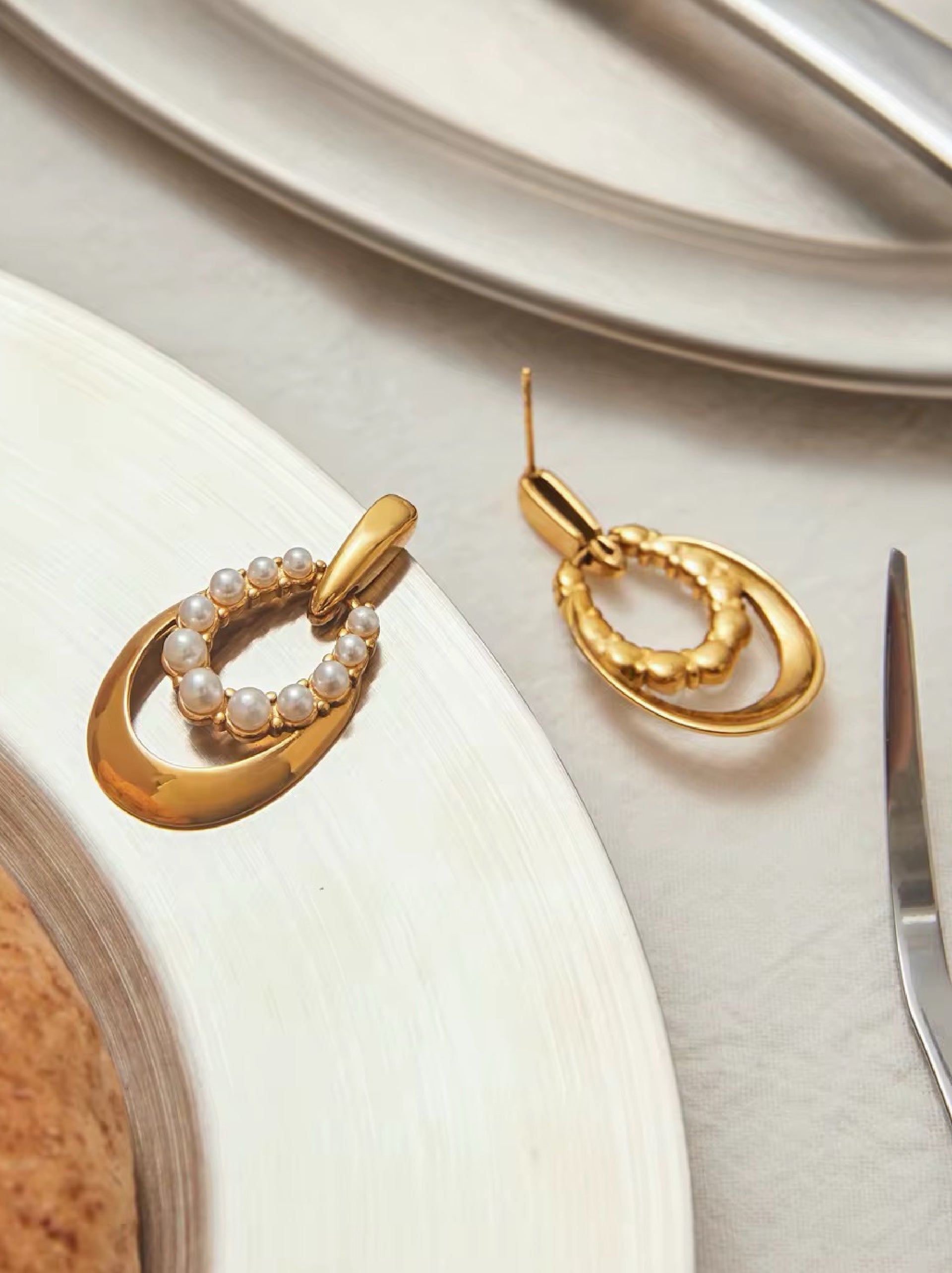Twin Oval Pearl Earrings
