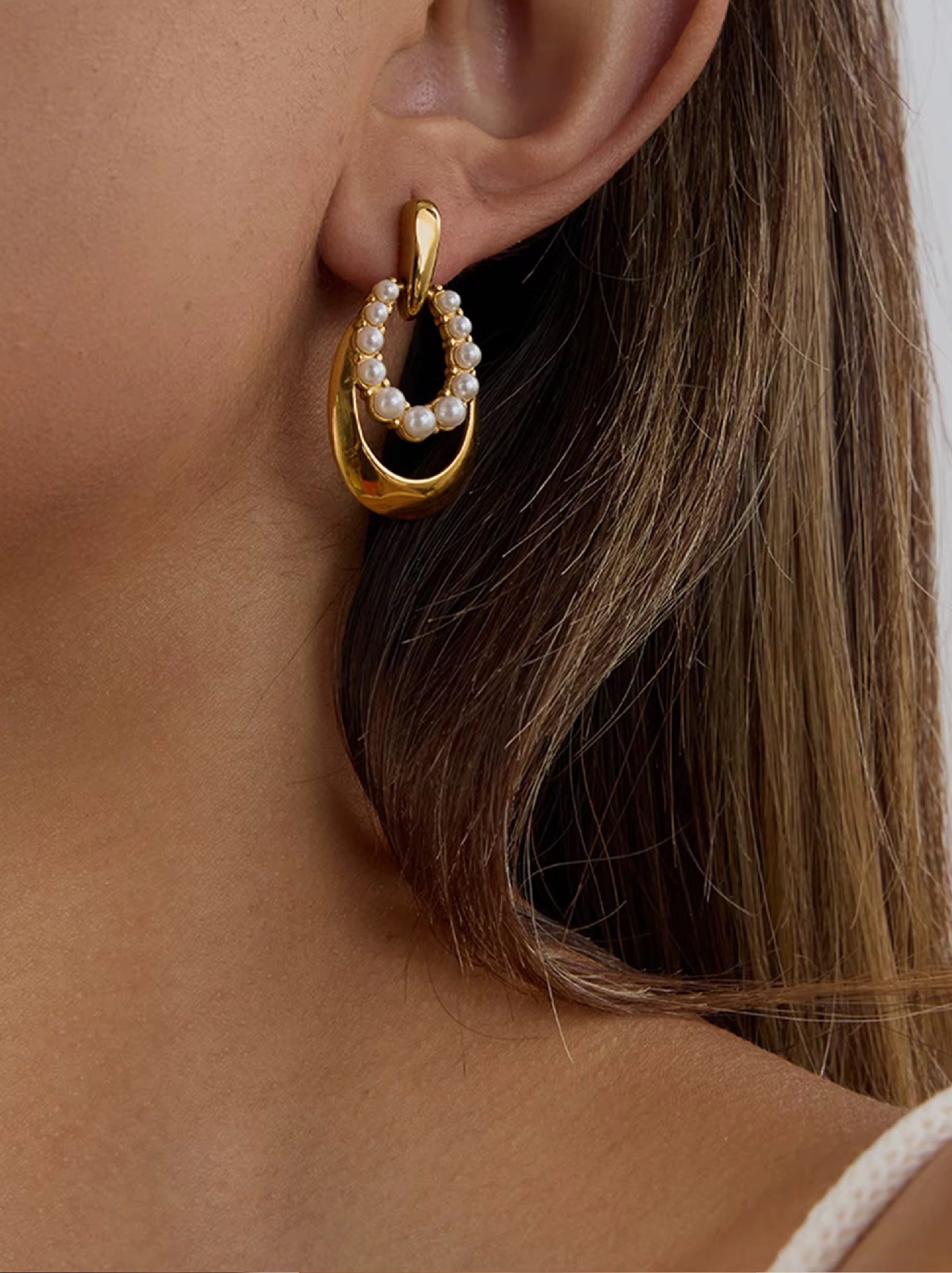 Twin Oval Pearl Earrings