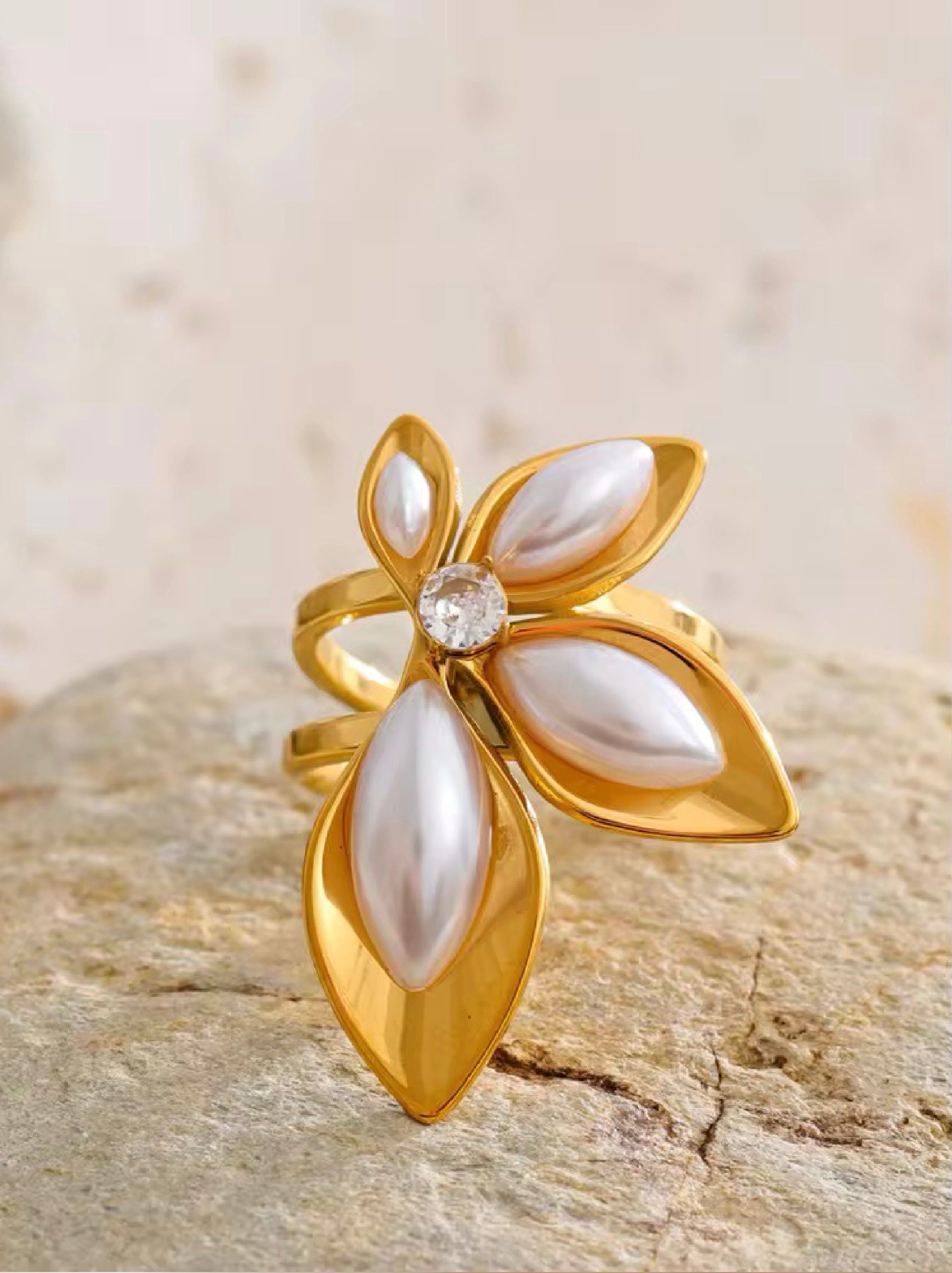 Petal Snow Ring