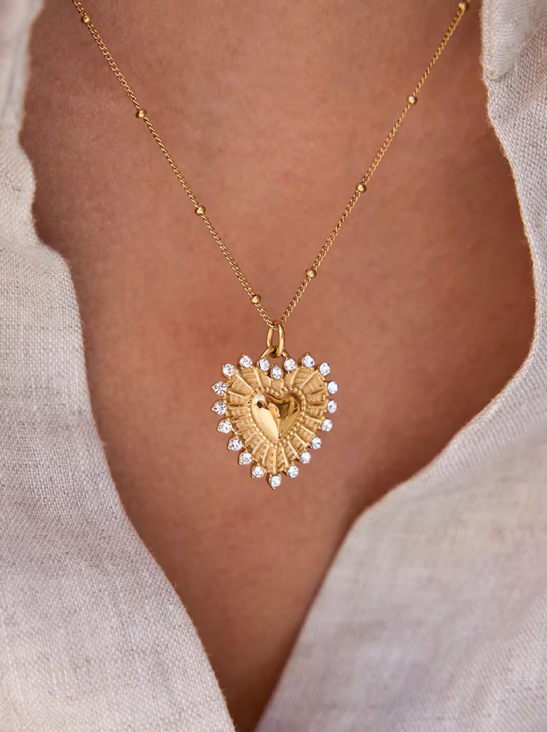Capella Heart Necklace