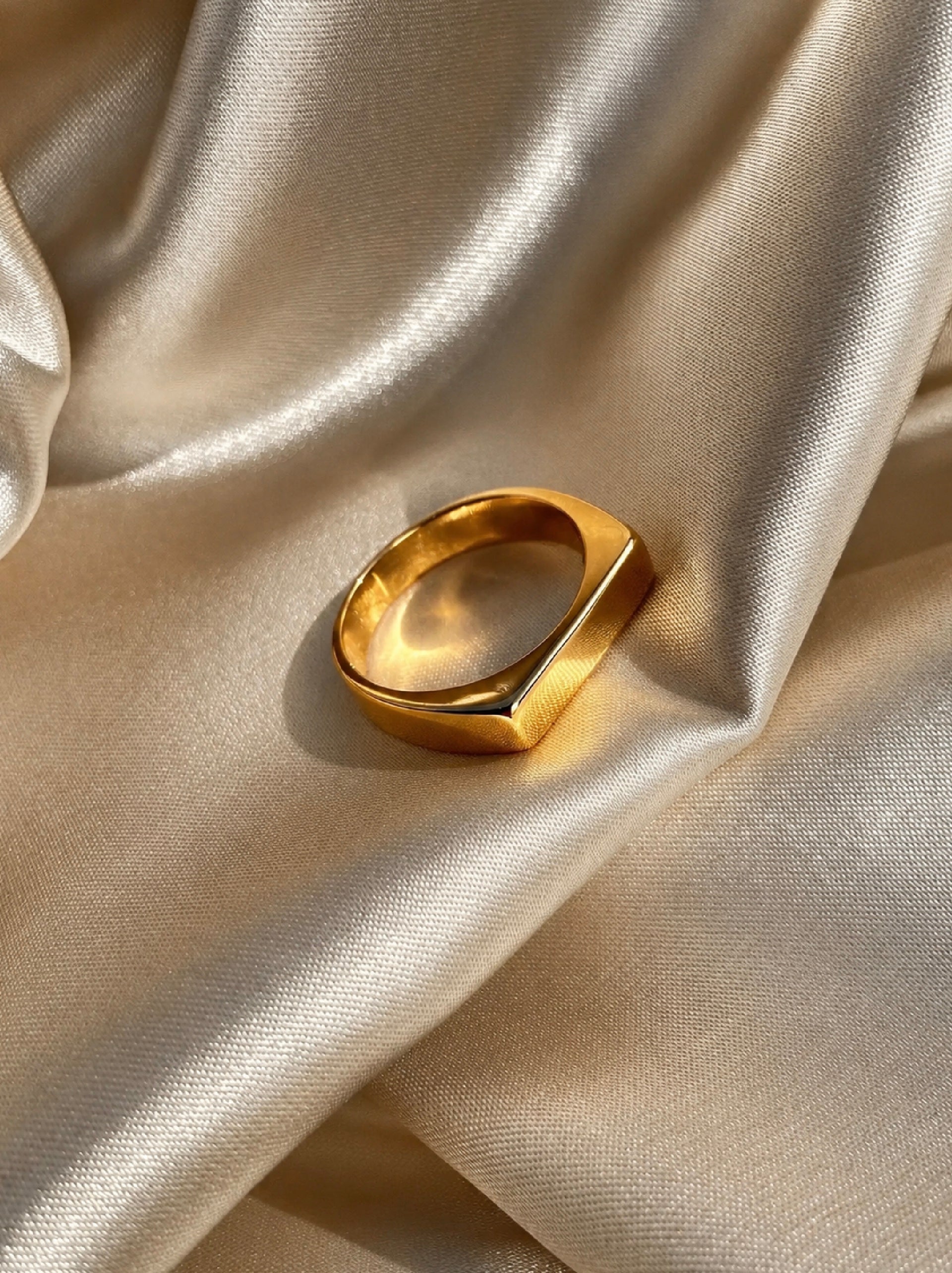 Gold Bar Ring