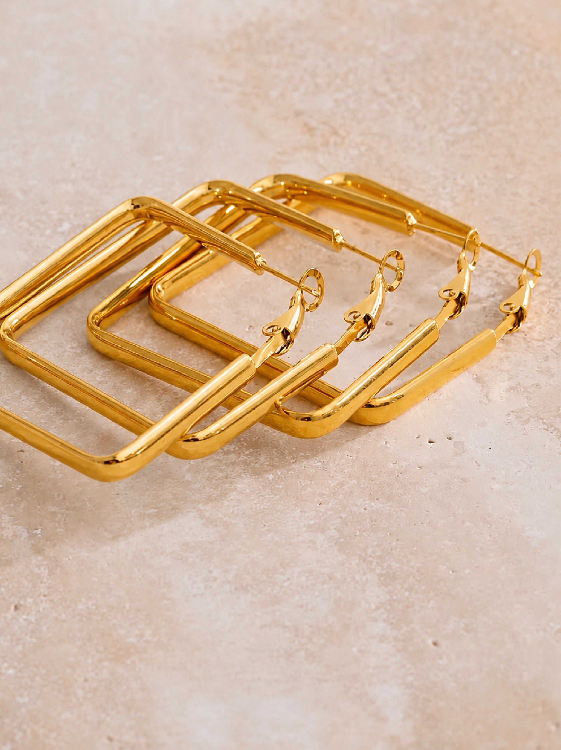 Square Classic Hoops
