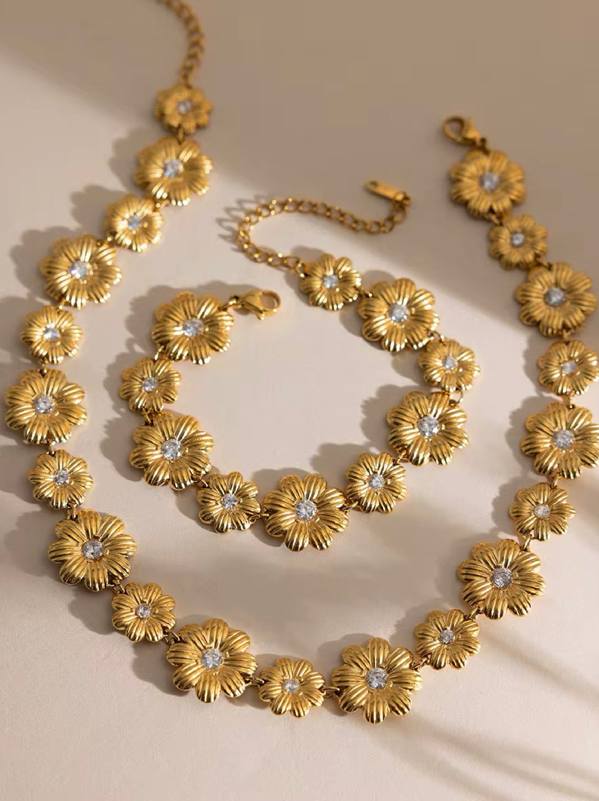 Olenna Necklace