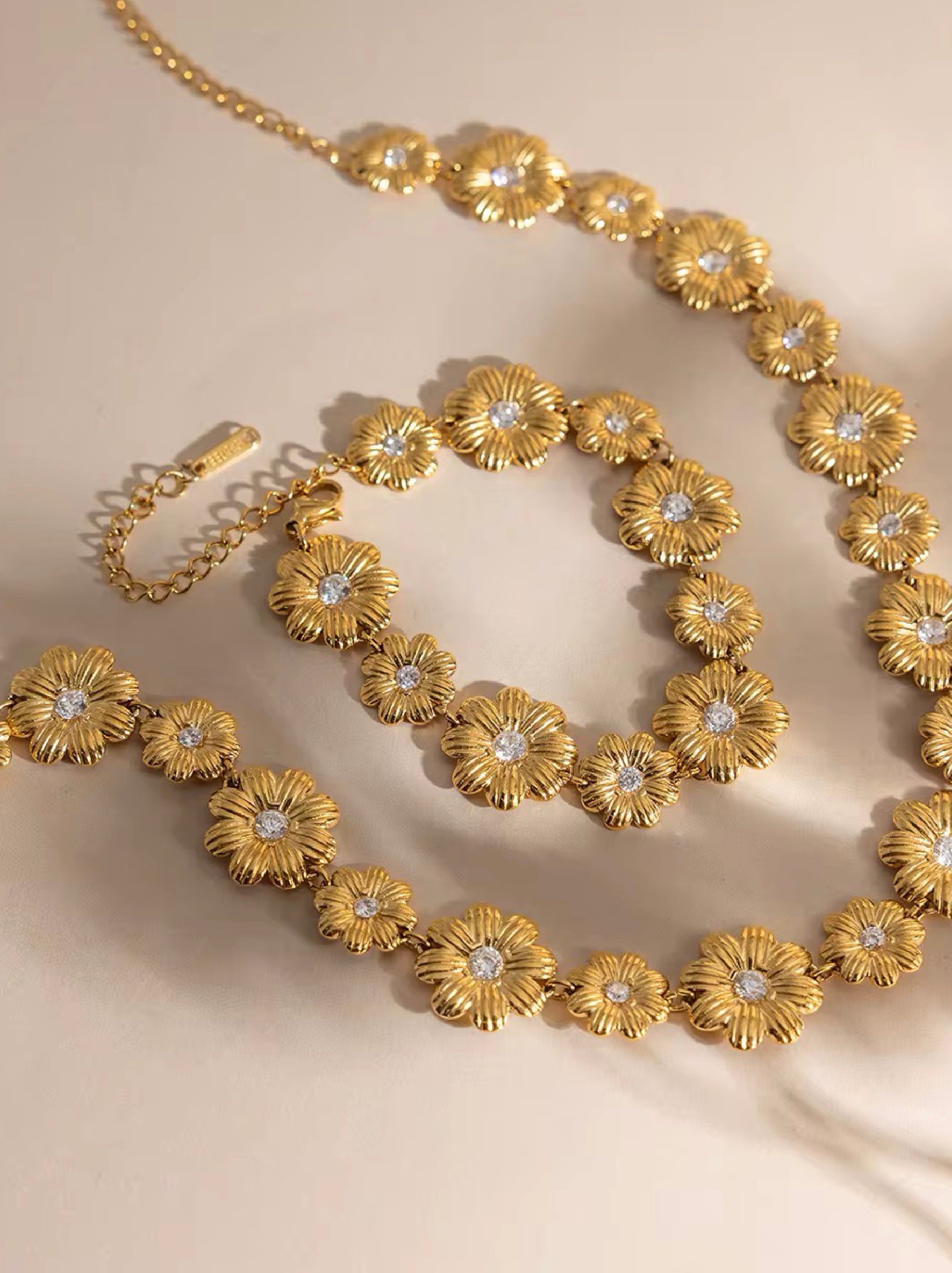 Olenna Necklace