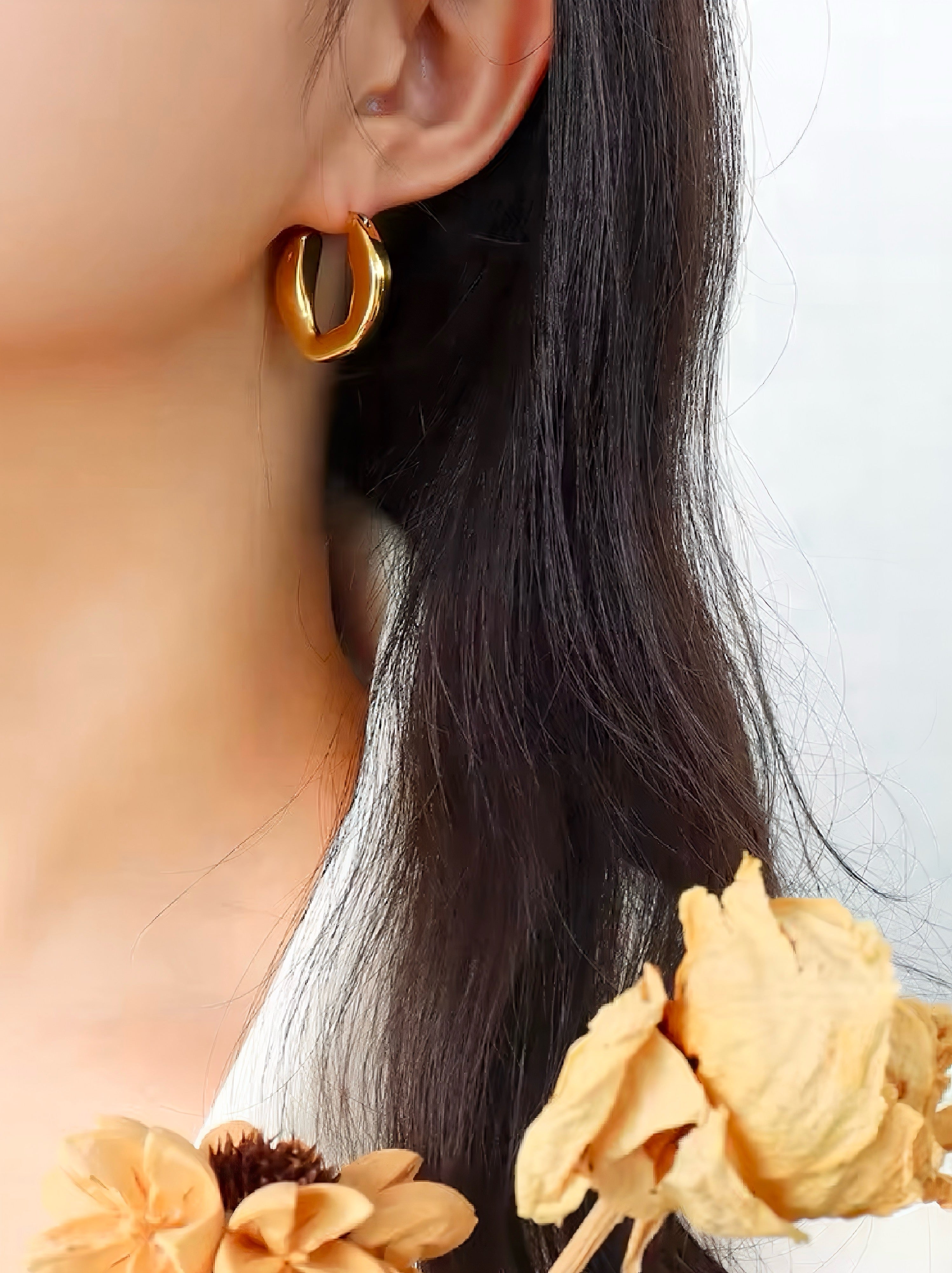 Contour Hoop Earrings