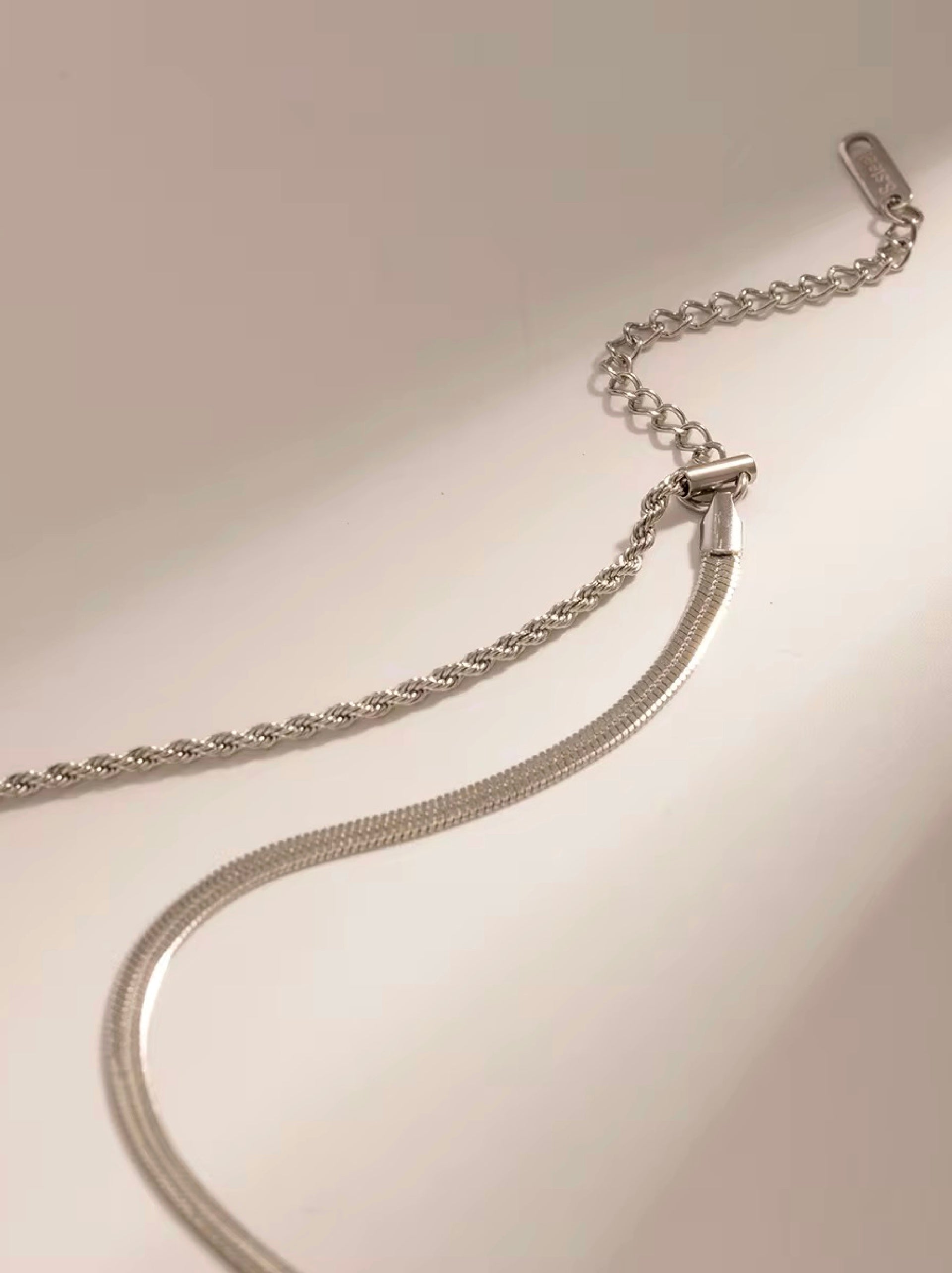 Celestia Necklace - silver