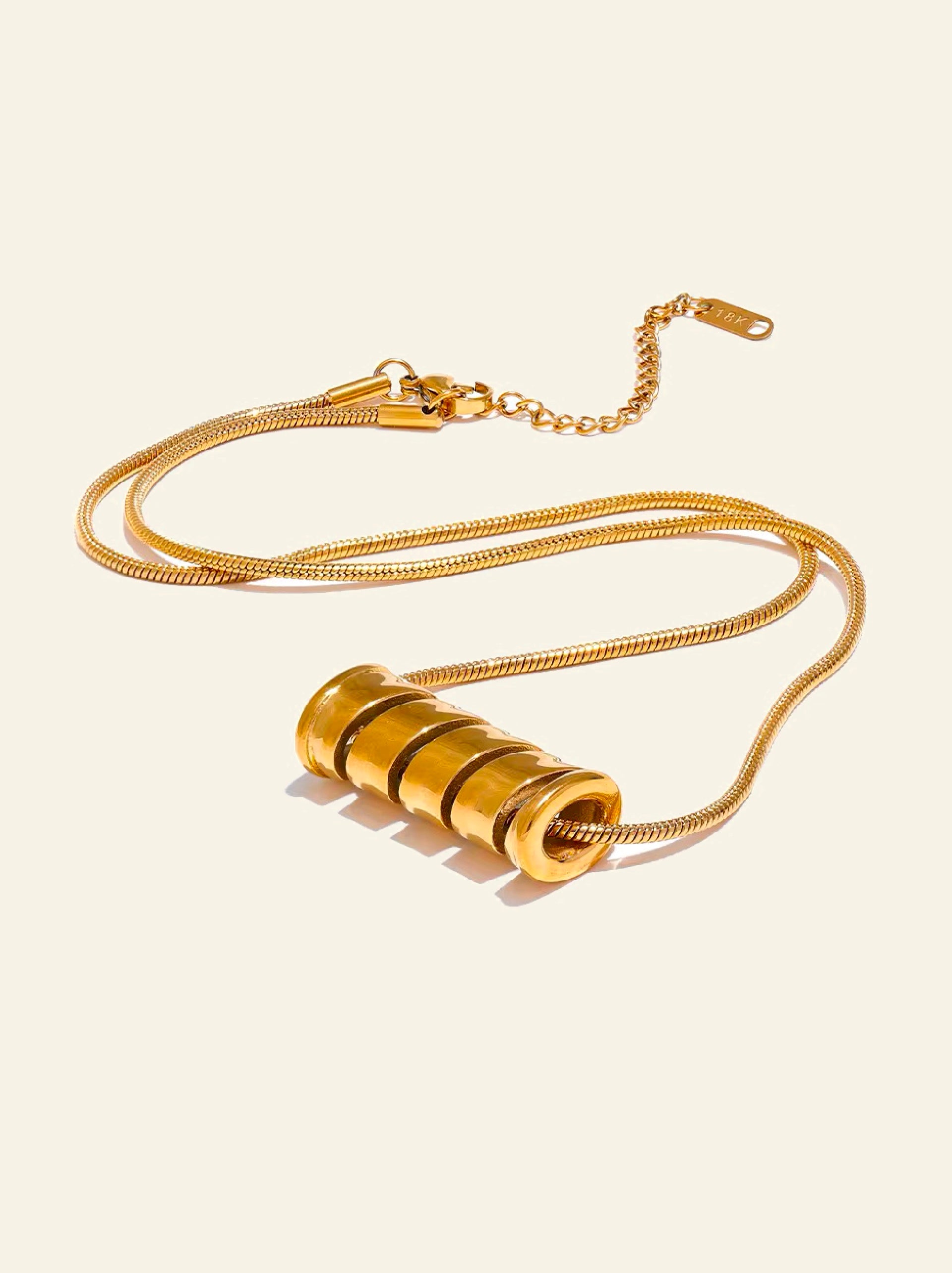 Cinnamon Necklace