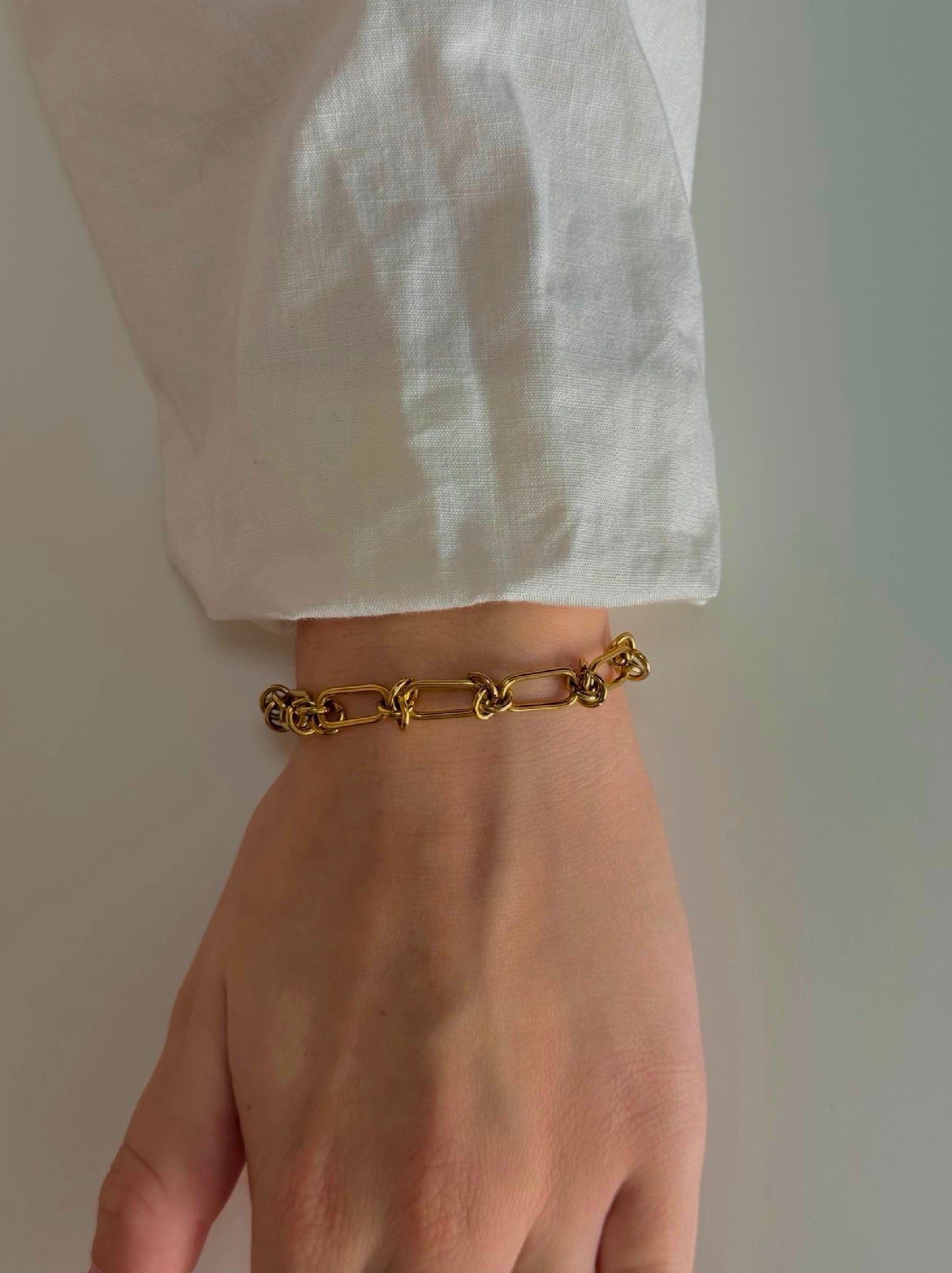 Knot Chain Bracelet