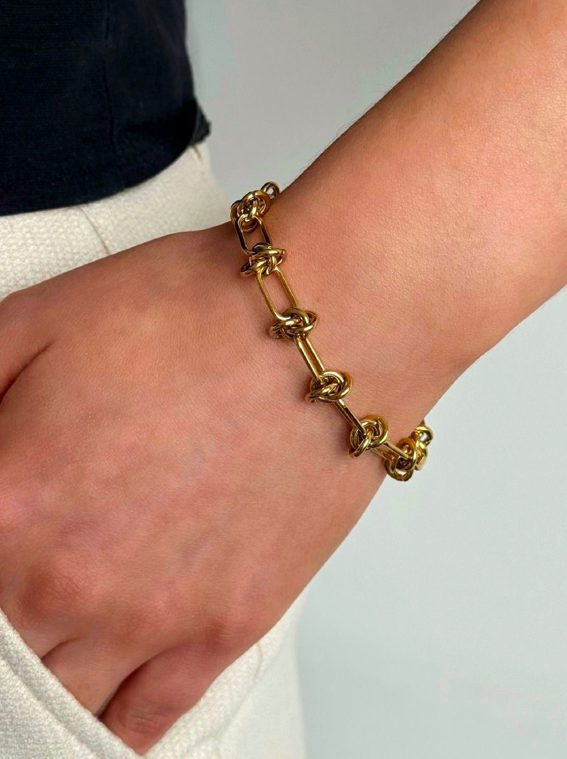 Knot Chain Bracelet