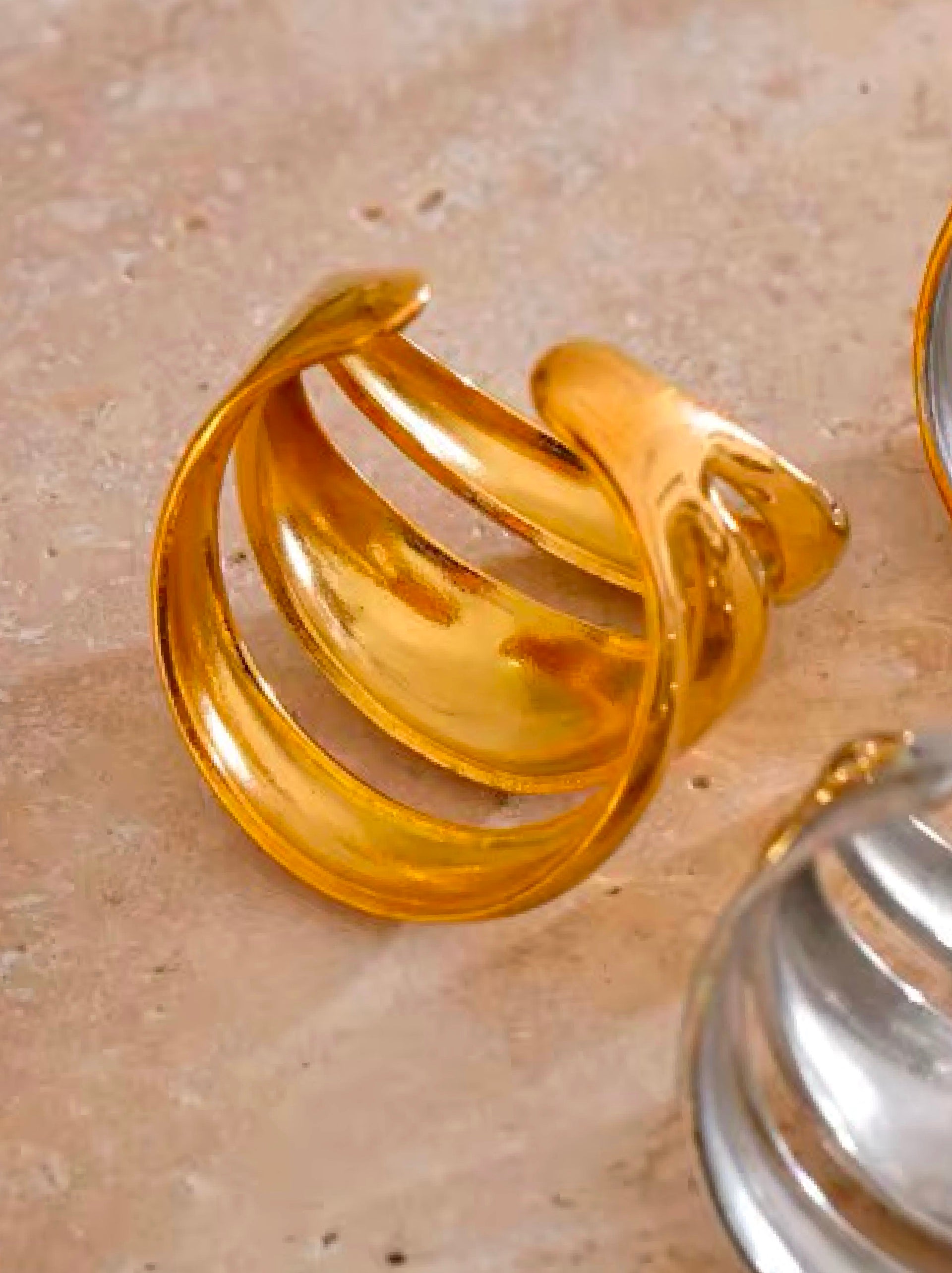 Serpentine Coil Ring