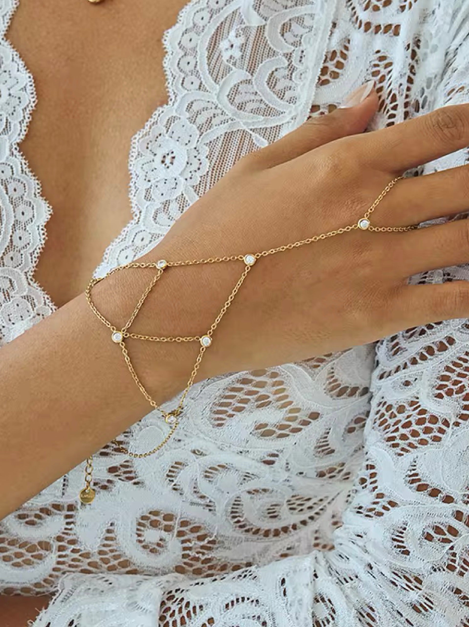 Pyramid Hand Chain